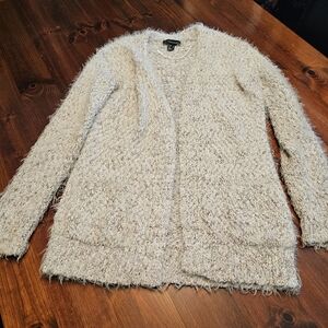 Womens beige cardigan. Size‎ 4